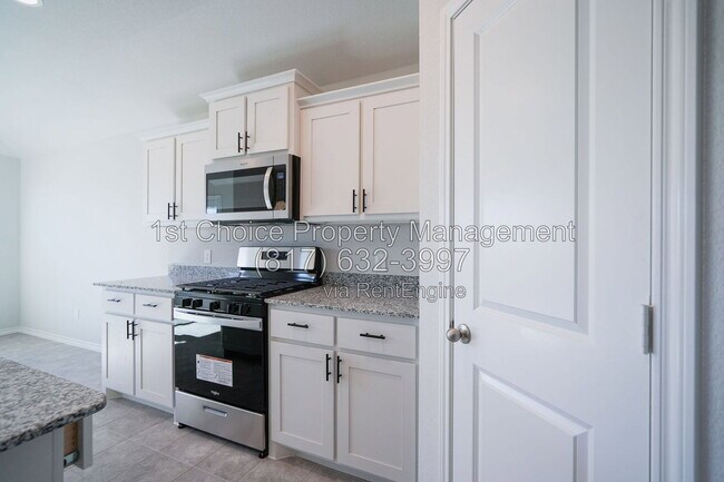 Building Photo - 713 Spaulding St