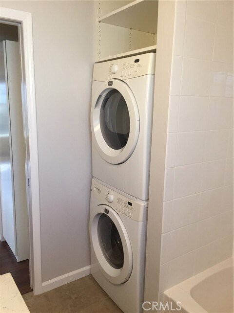 Building Photo - 4216 E 15th St