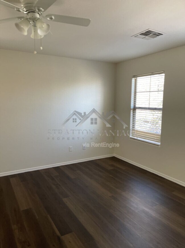 Building Photo - 1327 E Weatherby Way