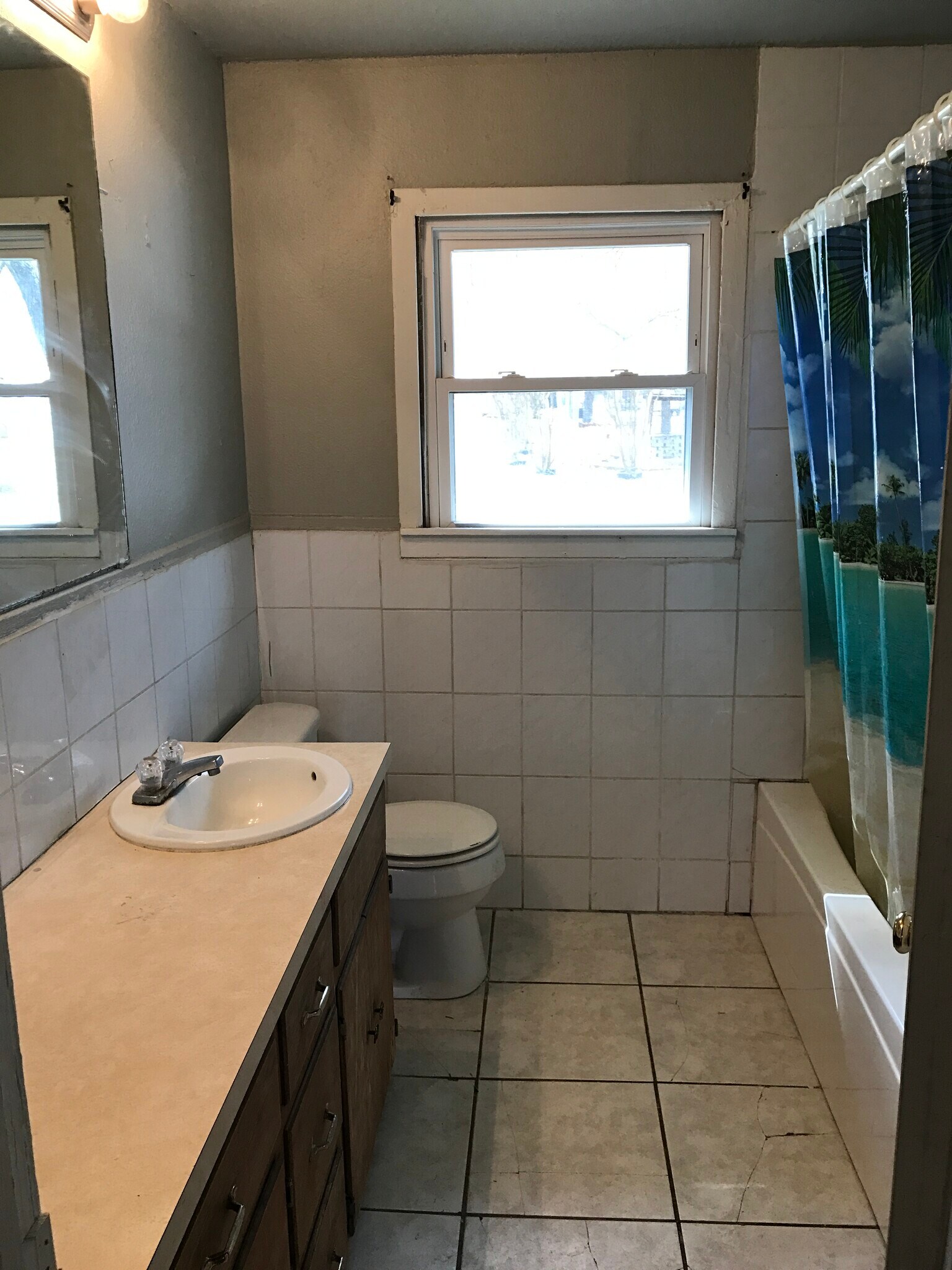 Bathroom - 2128 Jane St