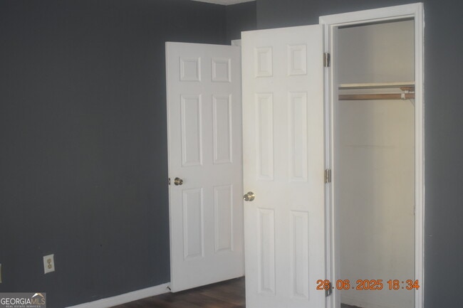 Building Photo - 4340 Barrington Pl