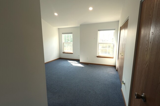 Building Photo - 1793 Grove Ave