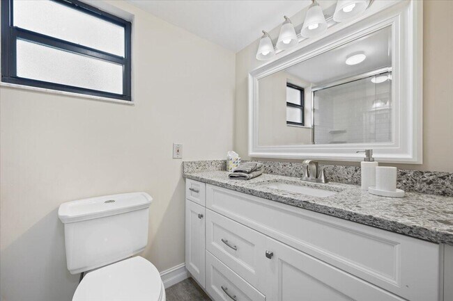Building Photo - 11863 Wimbledon Cir