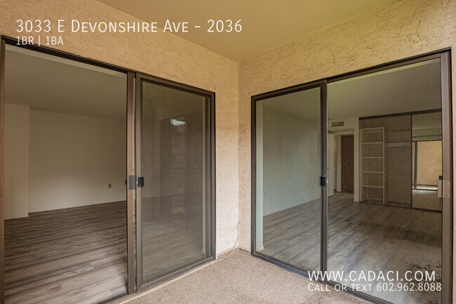Building Photo - 3033 E Devonshire Ave