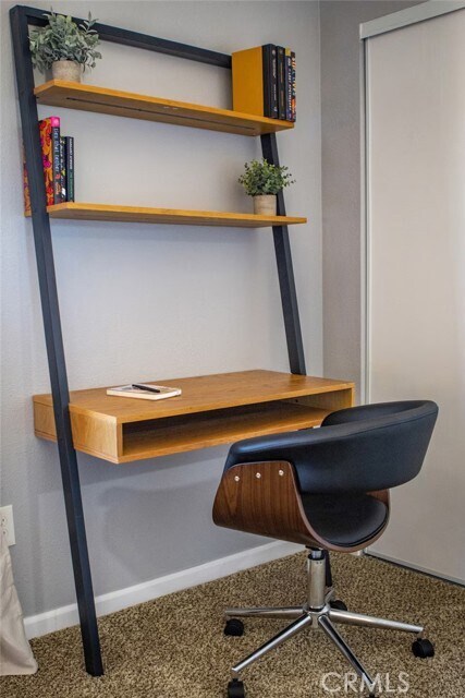 Building Photo - 60206 Latham Trail