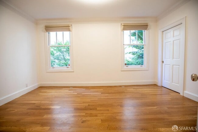 Building Photo - 1870 Jackson St