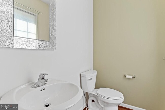 Building Photo - 3030 Meridian Cmns