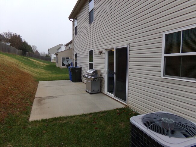 Building Photo - Coming Soon – Available November 1st! Spacious 4-Bedroom Home