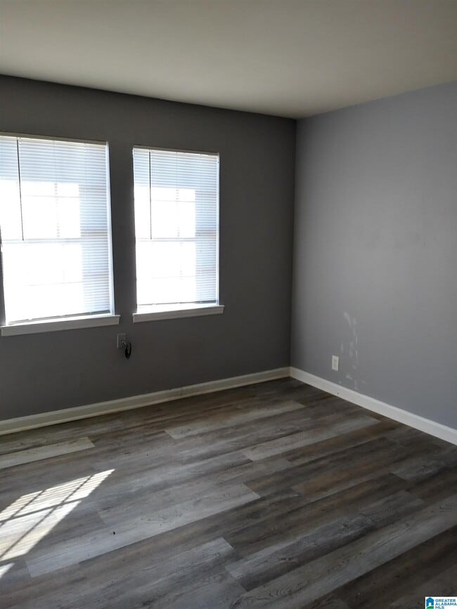 Building Photo - 5414 Ave D