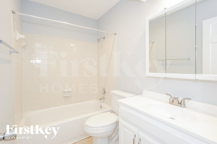 Building Photo - 14716 S Brougham Dr