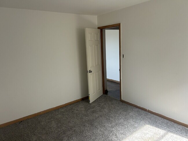 Building Photo - Three bedroom lower unit.