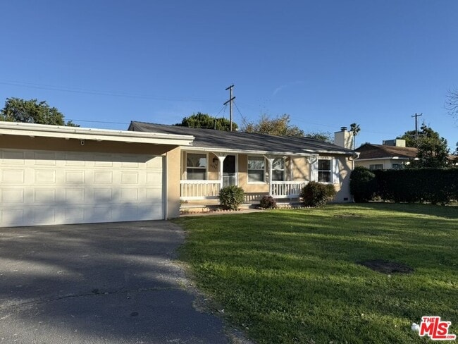 Building Photo - 6232 Goodland Ave