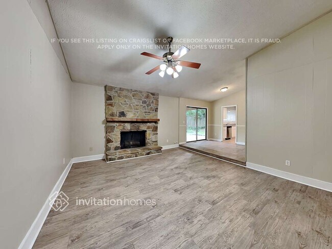 Building Photo - 5 Woodbine Point