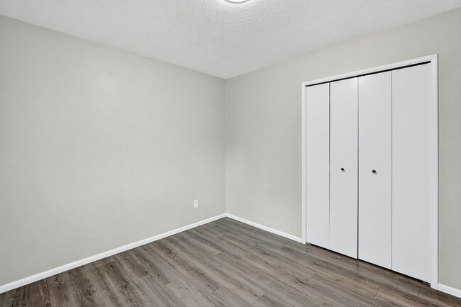 Building Photo - 13525 SW Roan Ct