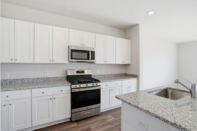 Building Photo - "Brand New 3-Bed Home with 2.5 Baths on Tiliwa Street – Your Summerville Sanctuary Awaits!"