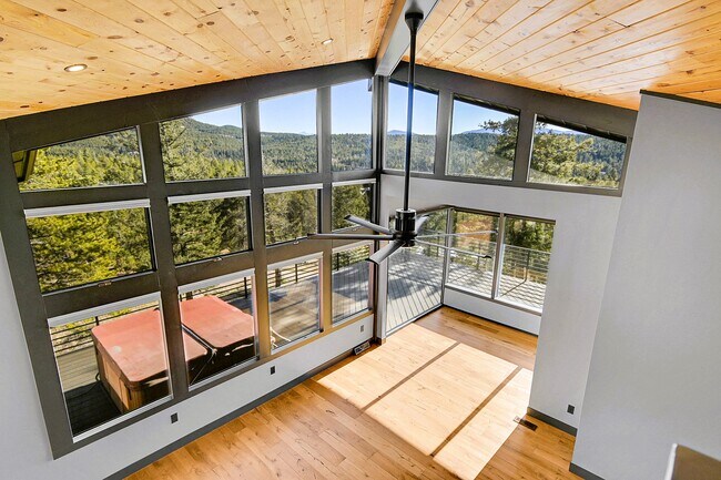 Building Photo - 11845 US Hwy 285