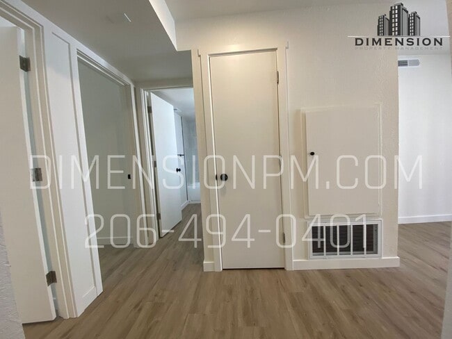 Building Photo - Bright & Comfortable 2-Bed, 1-Bath Condo –...
