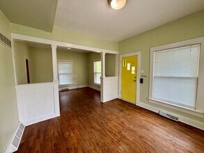 Building Photo - 3-bedroom home with Washer & Dryer Included