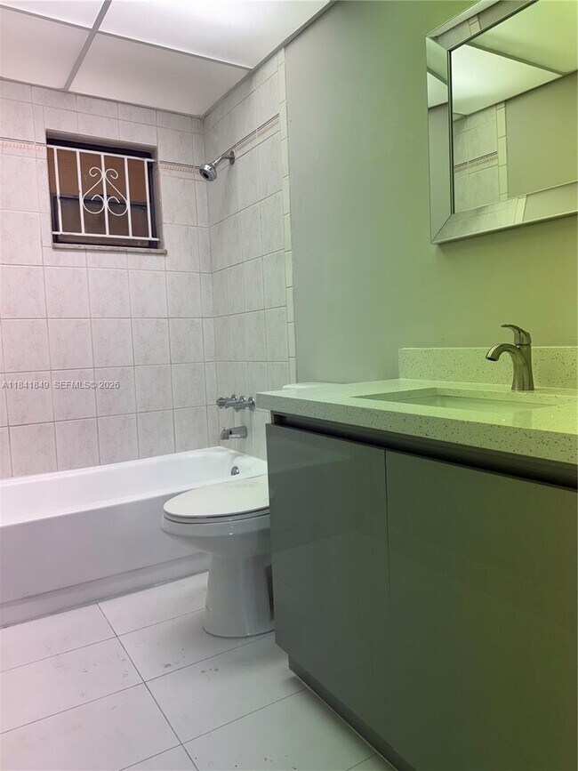 Building Photo - 6820 W Flagler St