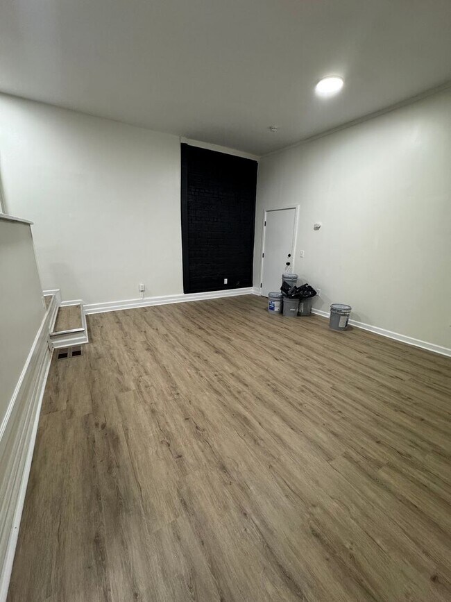 Building Photo - 2507 Cleveland Ave