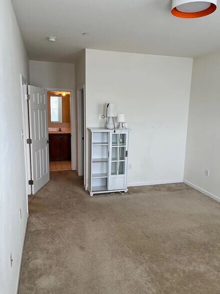 Building Photo - 4461 Riverview Ln