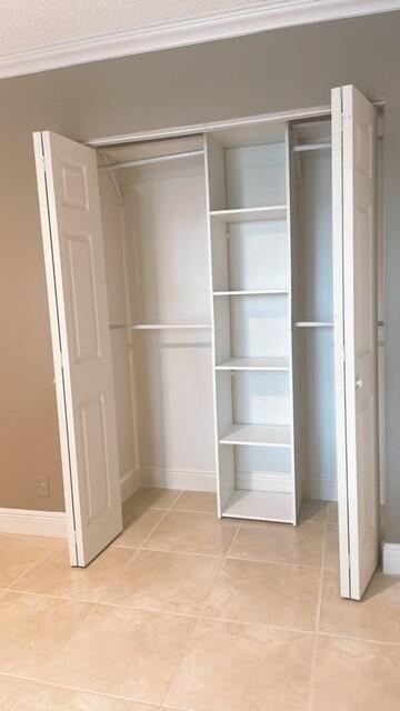 Building Photo - 6660 S Oriole Blvd