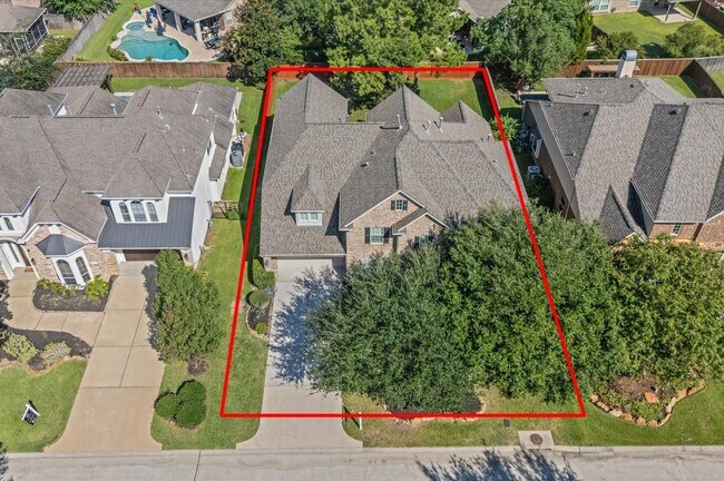Building Photo - 7 N Beech Springs Cir