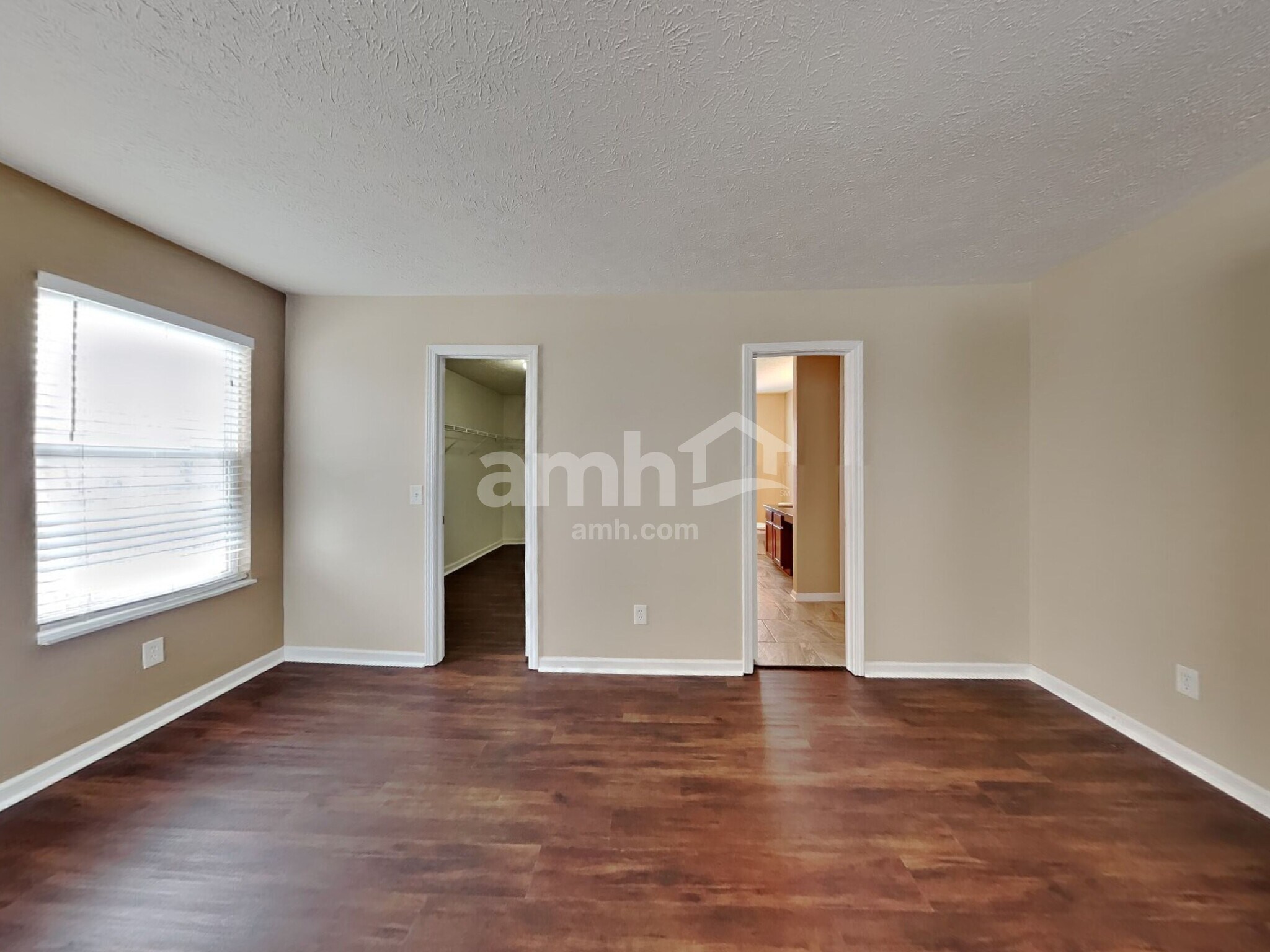 Building Photo - 18834 Planer Dr