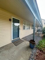 Building Photo - 66 Kennedy Dr