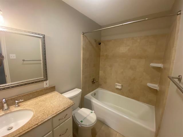 Building Photo - 4915 Chilton Dr