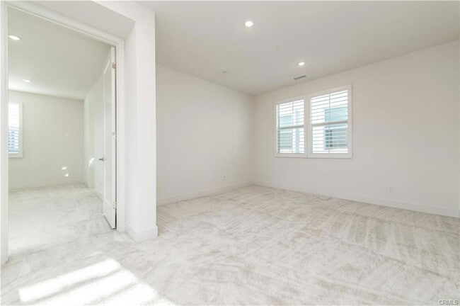 Primary Photo - 31983 Paseo Bridel