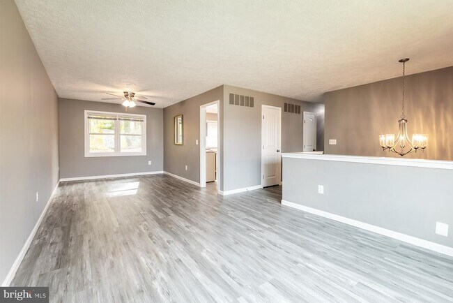 Building Photo - 847 Harbor View Terrace