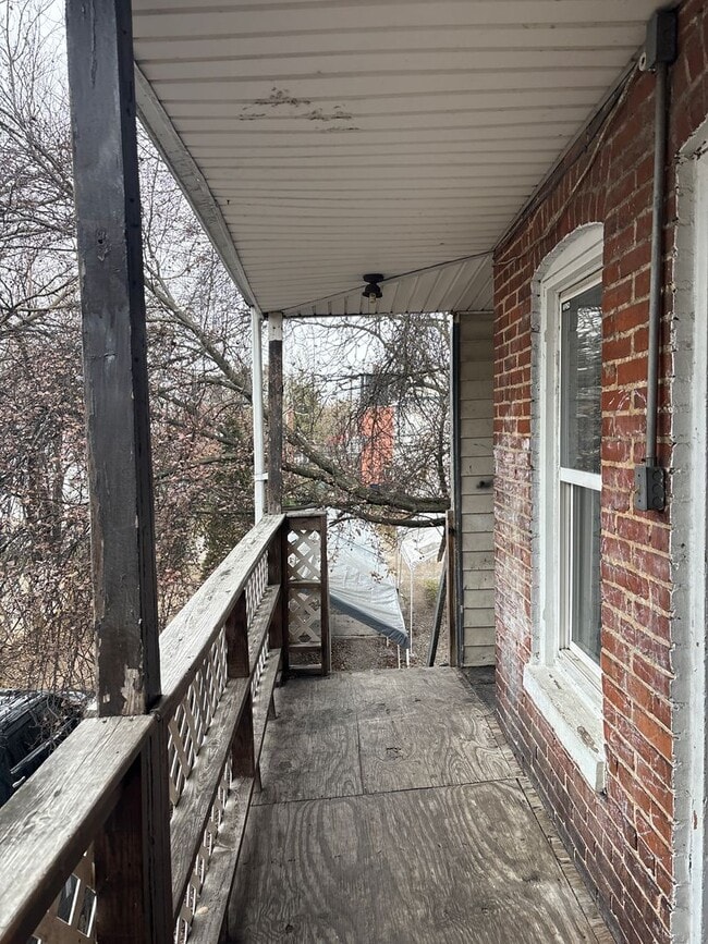 Building Photo - COMING SOON! 3 Bedroom Apartment - York City SD