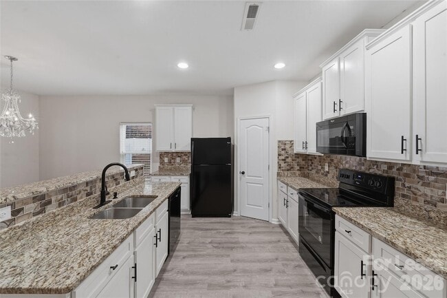 Building Photo - 8422 Candlenut Ln