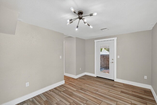 Building Photo - Spacious Gulfport Gem with Large Private Backyard and Plenty of Driveway Space