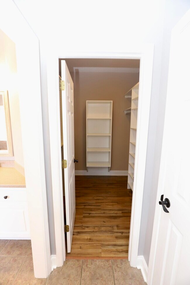 Building Photo - 1855 Beachforest Way