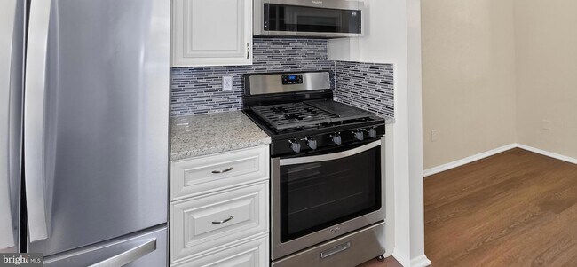 Building Photo - 5449 Mystic Ct