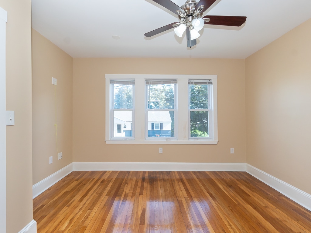 Building Photo - 20 Manley St