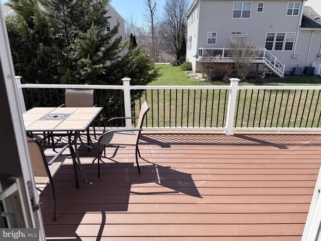 Building Photo - 413 Ruby Rd