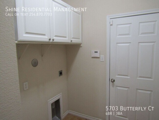 Building Photo - 5703 Butterfly Ct