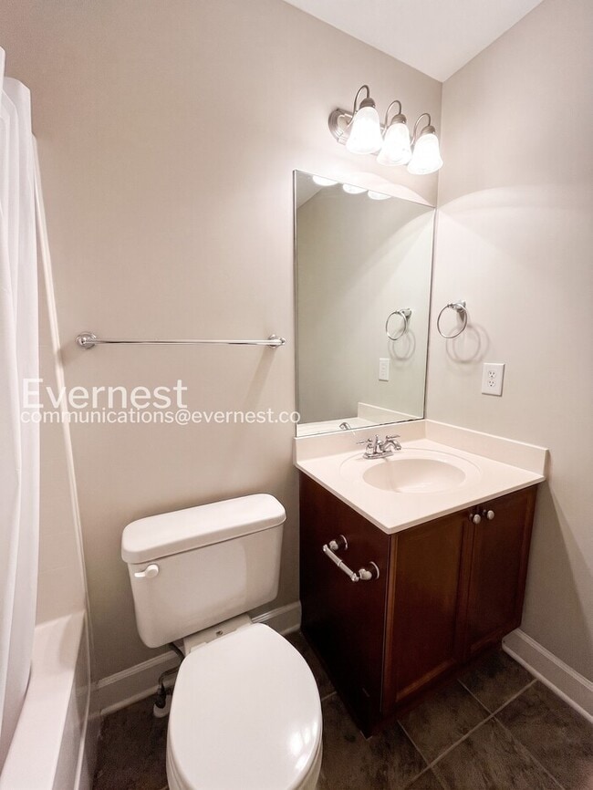 Building Photo - 7222 Althorp Way