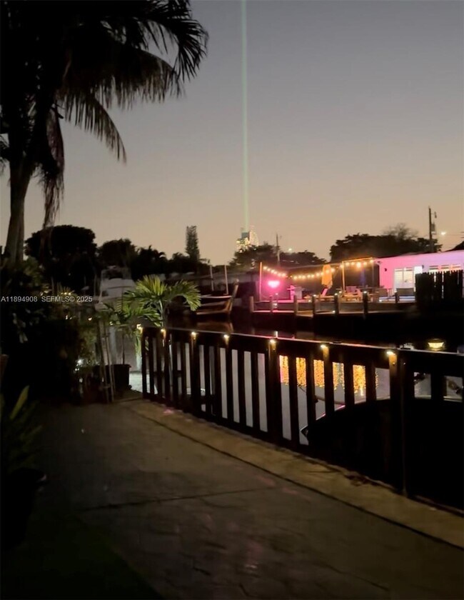 Building Photo - 4531 SW 42nd Terrace