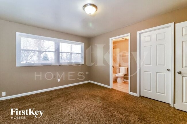 Building Photo - 3015 Kingsley Dr