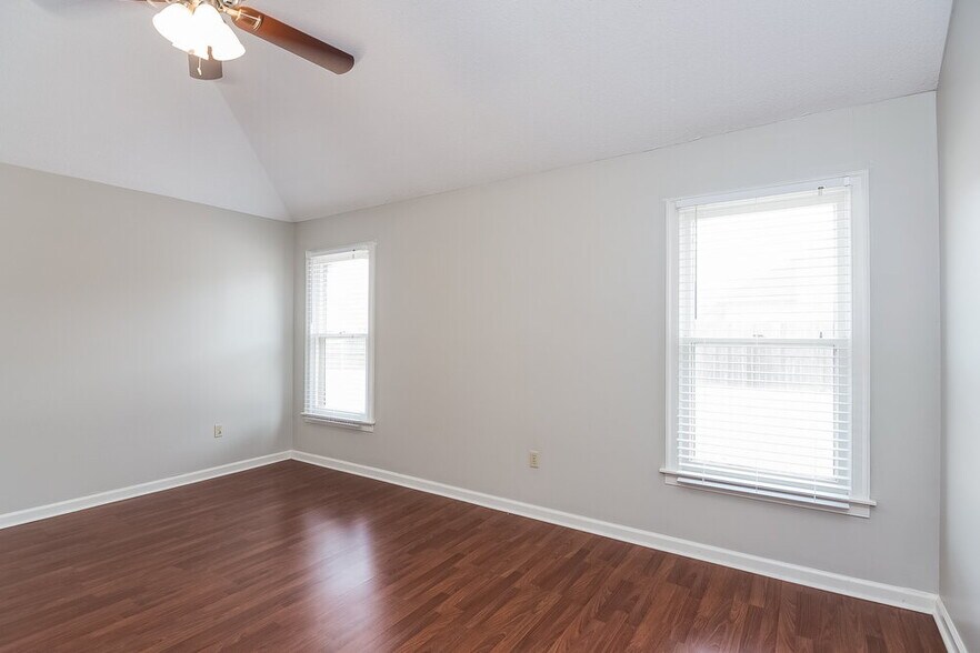 Building Photo - 8684 Leaf Manor Cove