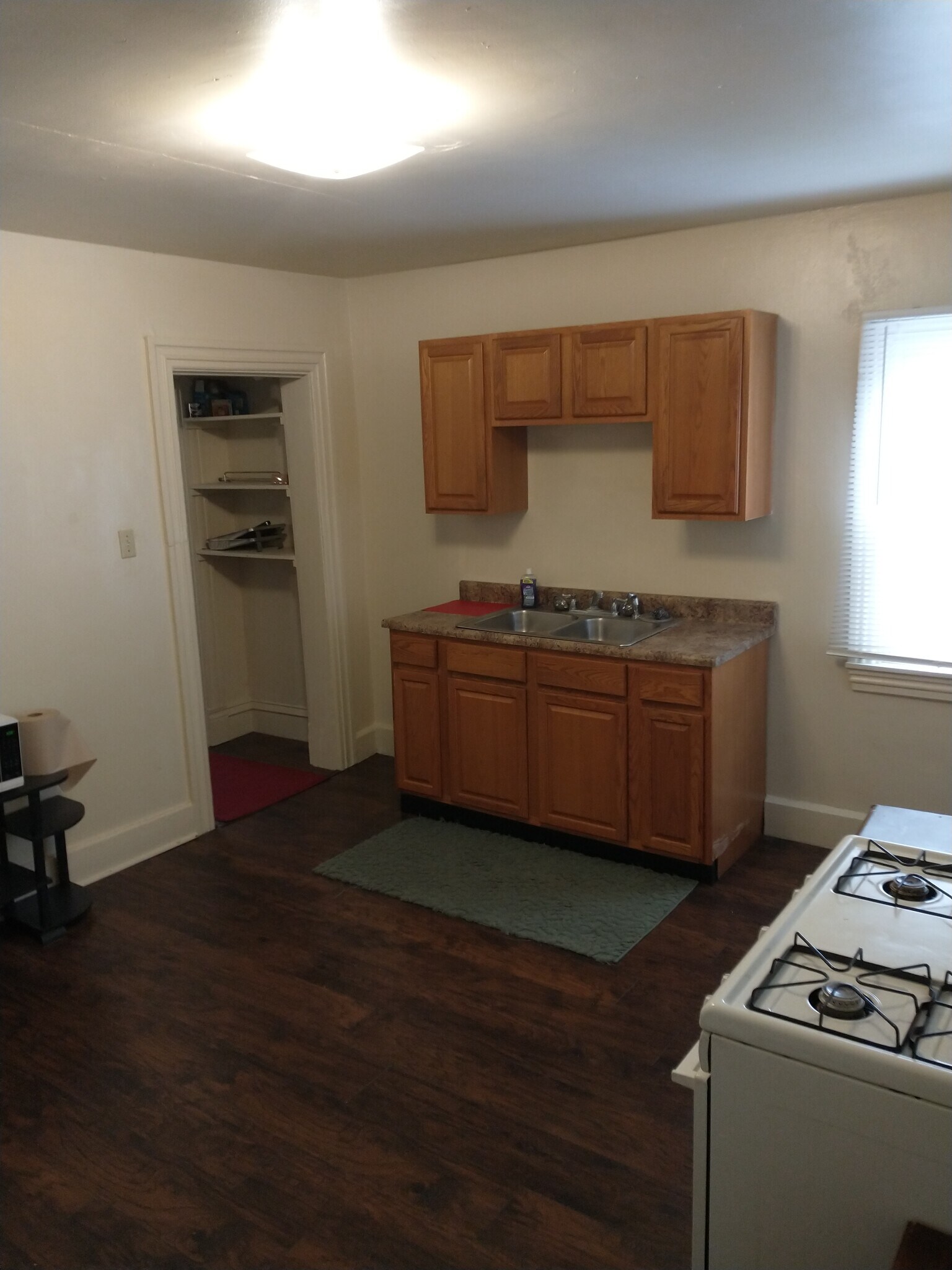 Building Photo - 1458 Penn Ave