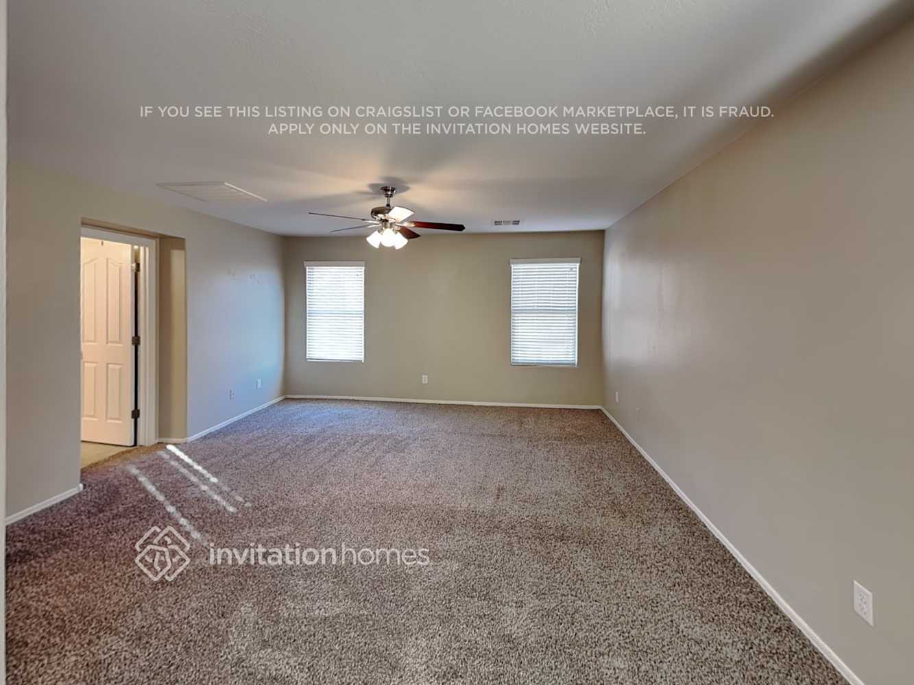 Building Photo - 17412 W Mandalay Ln