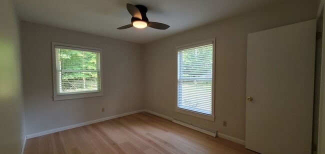 Building Photo - 4 Bedroom Parsonage Property 1 Mile to Fra...