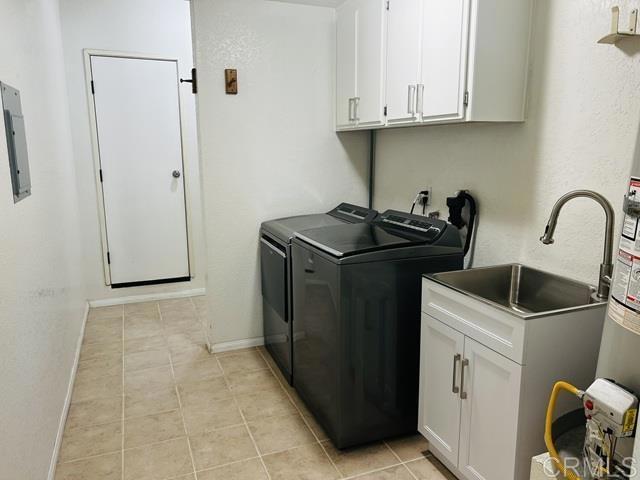 Building Photo - 2530 Navarra Dr