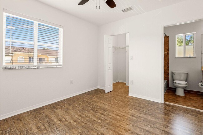Building Photo - 8931 SW 18th St
