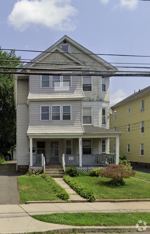 Building Photo - 337 Stanley St